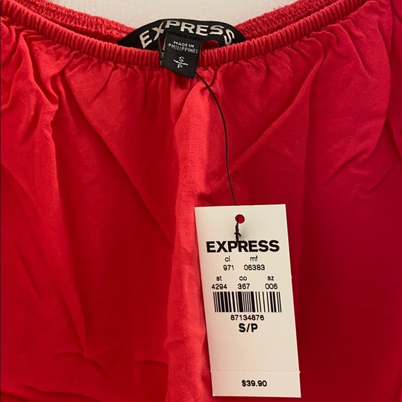 Express Ruffle Crop Top - Picture 3 of 4